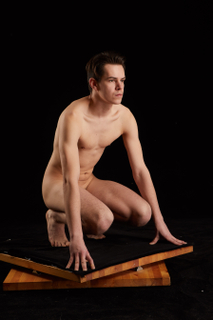 Jamie  1 kneeling nude whole body 0008.jpg